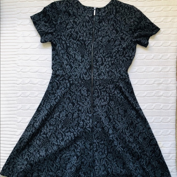 LOFT | Petite | Short-Sleeved | Fit & Flare Dress - Picture 3 of 5